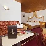 فندق Beauty & Wellness Tirolerhof
