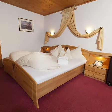 Beauty & Wellness Tirolerhof Hotel 4*