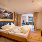 Beauty & Wellness Tirolerhof Hotel 4*