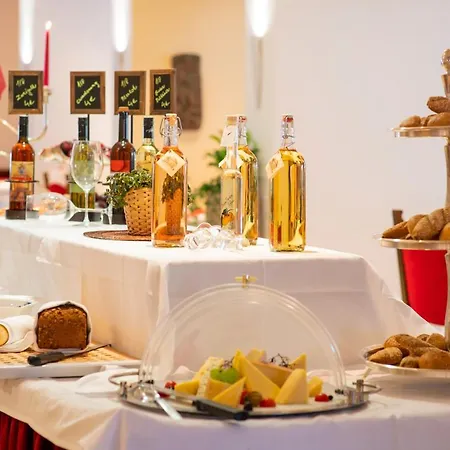 Otel Beauty & Wellness Tirolerhof